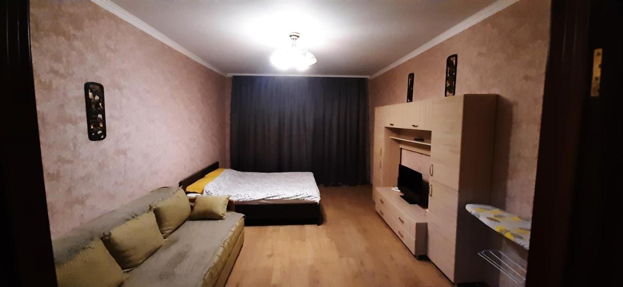 Ferienwohnung Cosy Flat Kiew Exterior foto